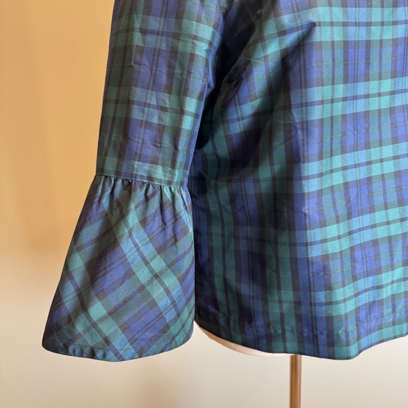 Vineyard Vines Sz 12 Blackwatch Plaid Blue Green Bell Sleeve - Picture 2 of 4